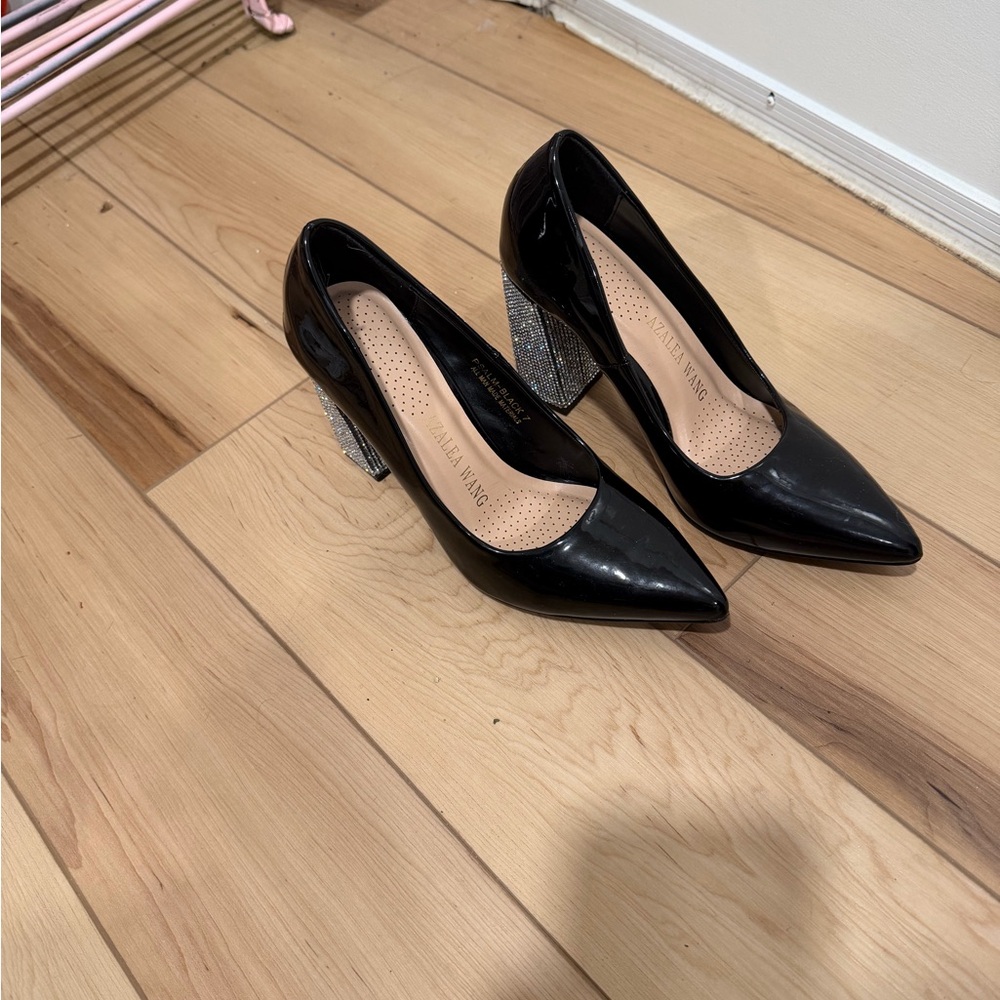 Elegant Black Heels with Glittering Silver Accents